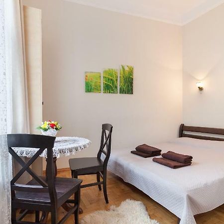 Apartments White House Lviv Dış mekan fotoğraf