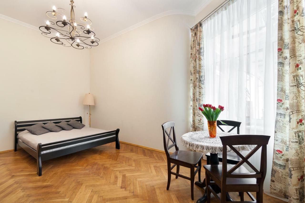 Apartments White House Lviv Dış mekan fotoğraf